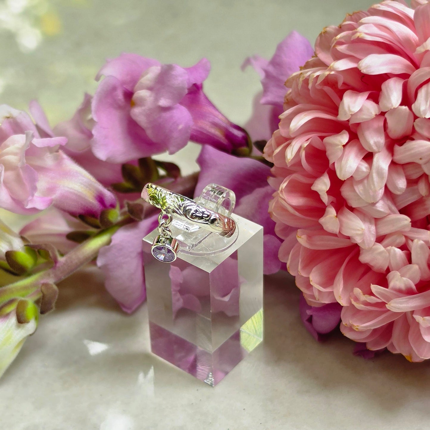 Vinelet Ring