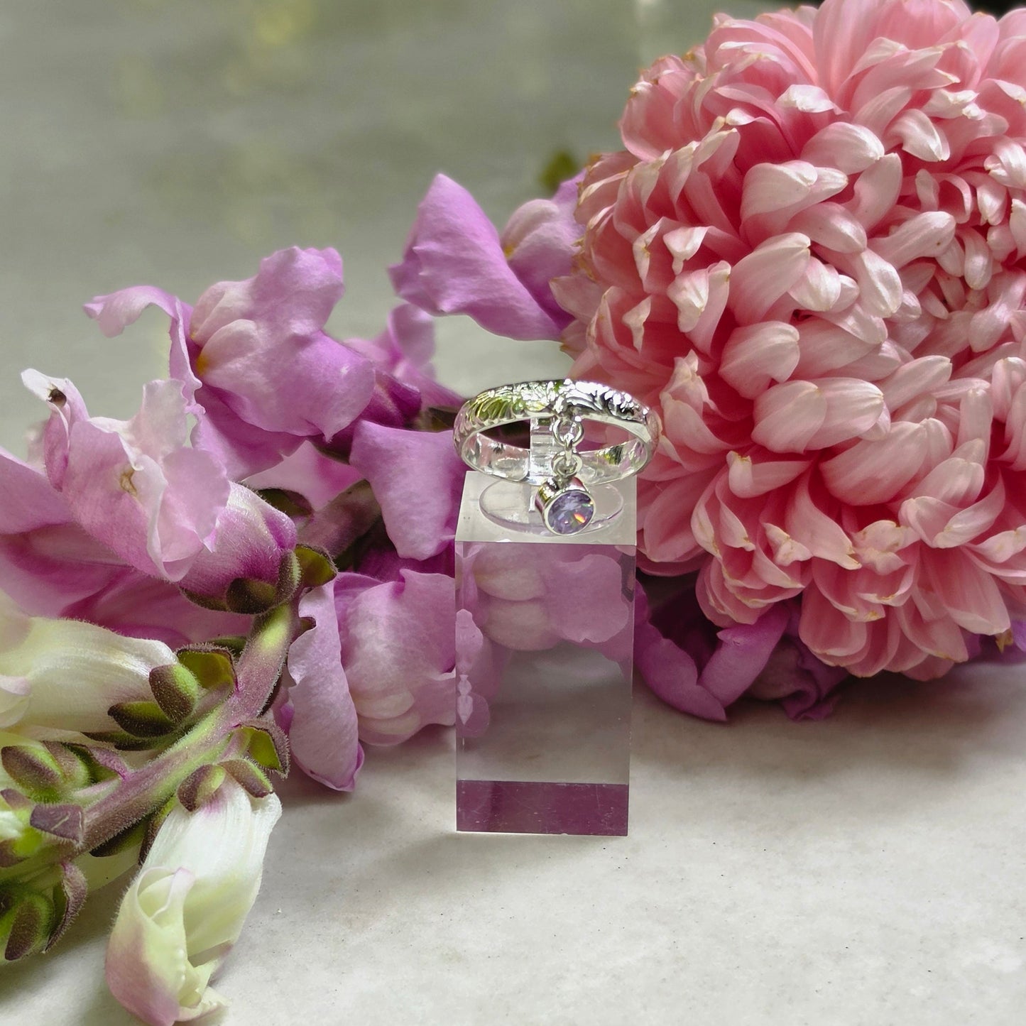 Vinelet Ring