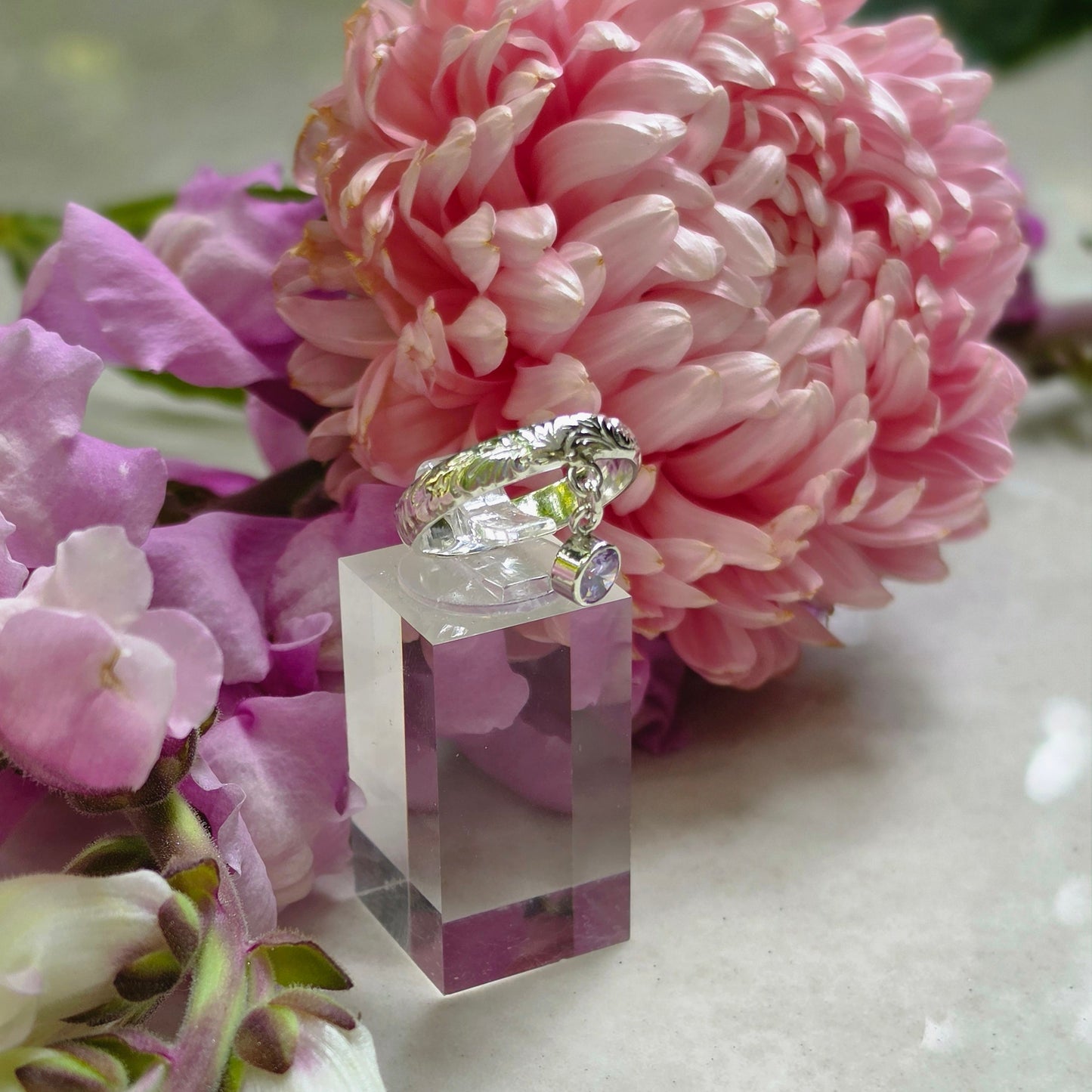 Vinelet Ring
