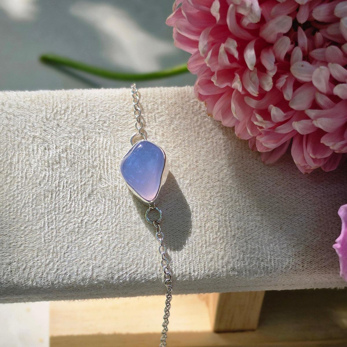 Hummingbird Chalcedony Bracelet