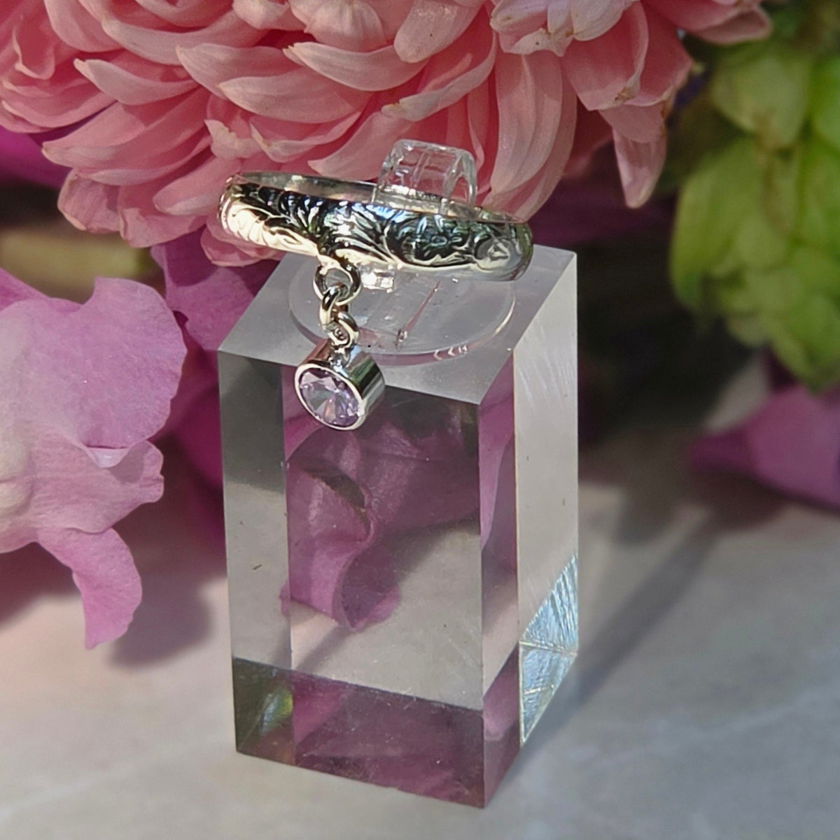 Vinelet Ring